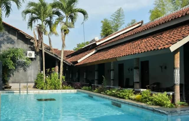 Homestay Istimewa Kolam Renang Jl Palagan KM 7 Utara UGM Strategis