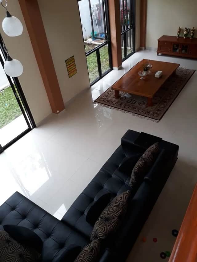 Rumah Mewah 2 Lantai di Jl. Magelang Km 4 — Dekat UGM foto 4