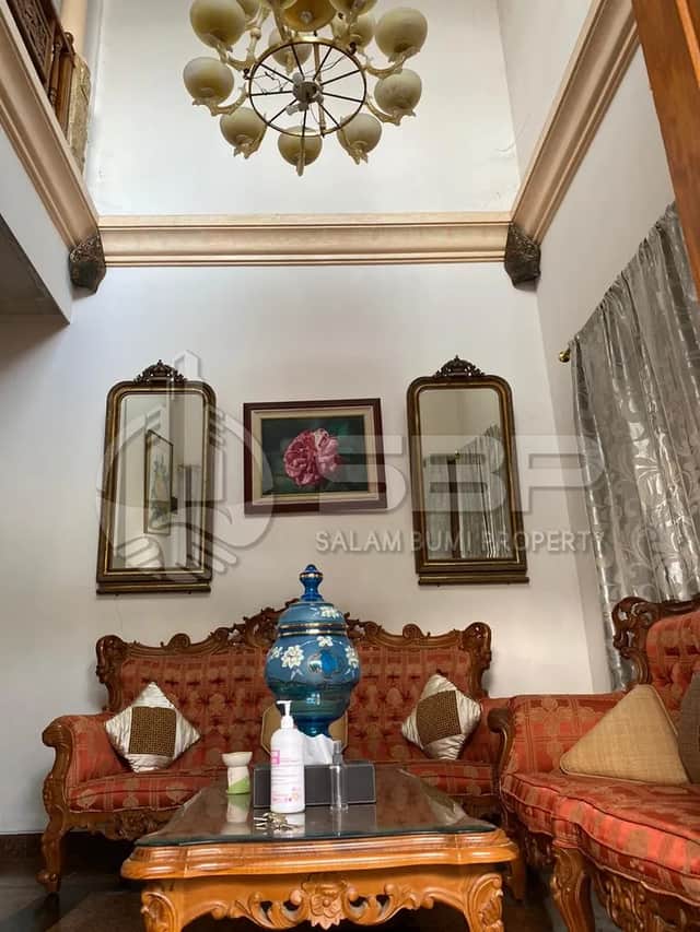 Rumah Mewah Megah Dekat Balaikota, Baciro, Timoho foto 4