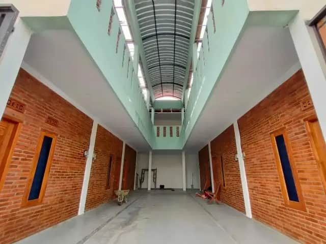Kost Eksklusif Baru: 12 Kamar Tidur Full Furnished, Strategis Dekat UGM!