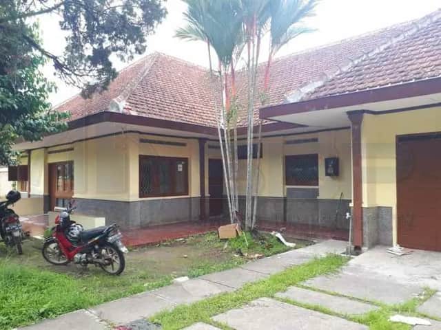 Rumah Mewah Asri di Komplek Sawitsari, Pandean - Investasi Ideal untuk Masa Depan!