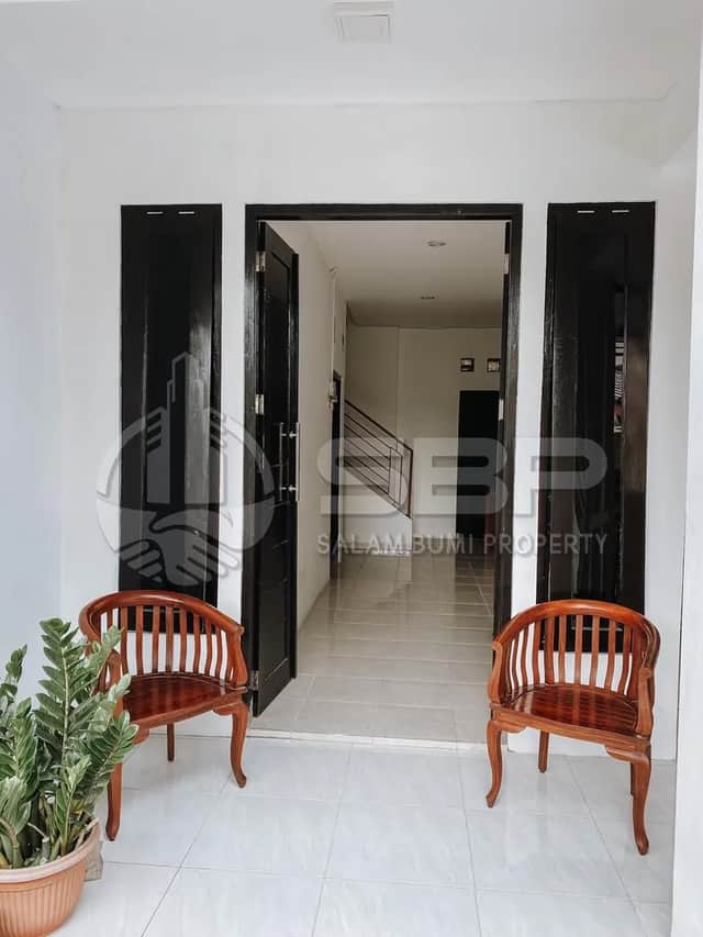 Rumah Induk dengan 5 Kost Exclusive Dekat UGM — Investasi Menarik! foto 2