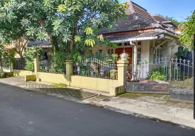 TURUN HARGA!! dari 10M jadi 6,5M masih nego, Tanah Bonus Rumah Induk + 16 Kamar Kost Putri Aktif Dekat UPN Seturan