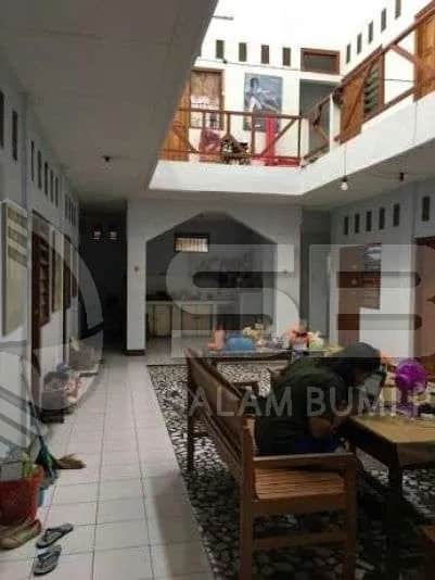 Rumah Induk + 17 Kamar Kost Putri Strategis Dekat Sanatadharma, Gejayan!