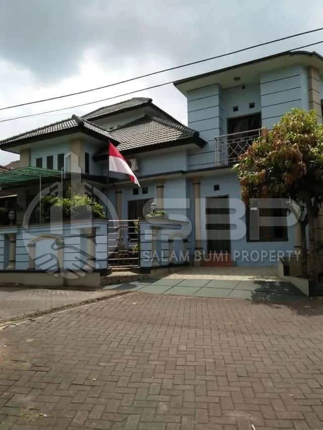 Rumah Mewah Istimewa di Perumahan Griya Taman Asri Utara UGM