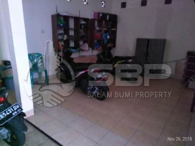 Kost 18 Kamar Hanya Selangkah ke UMY - Strategis dan Nyaman! foto 4