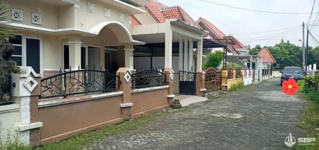 Rumah Cantik Minimalis 2 Lantai Dekat UGM di Jl. Palagan Km 7 foto 2