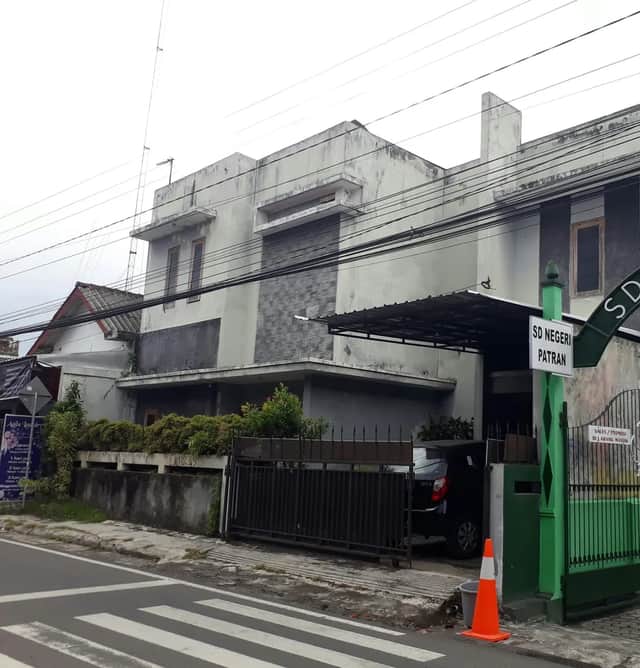 Dijual Rumah & Ruang Usaha Strategis di Jl. Titibumi, Tugu Jogja - Kesempatan Emas!