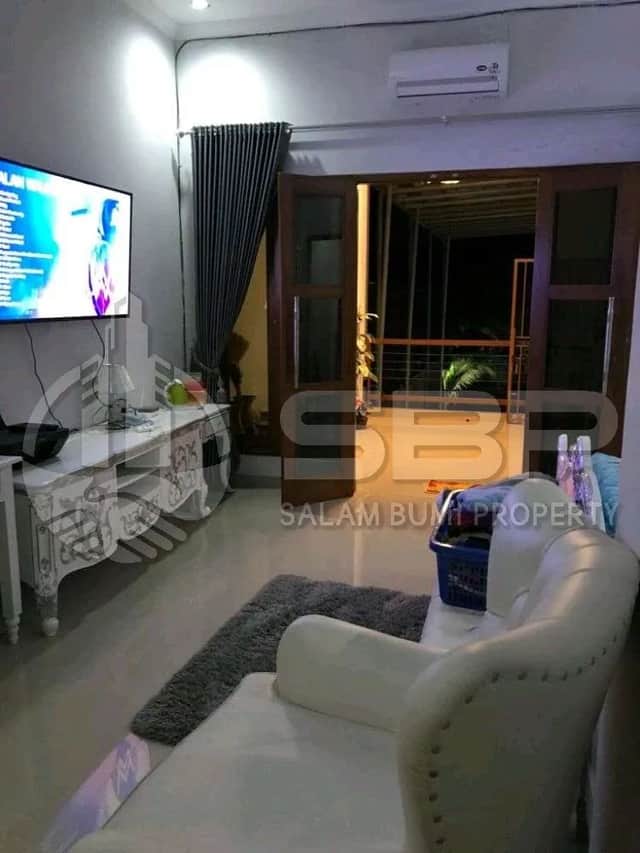 Investasi Cemerlang! Rumah Induk + Kost Exclusive 15 Kamar di Maguwo - Pasif Income Rp 26 Juta/Bulan foto 3