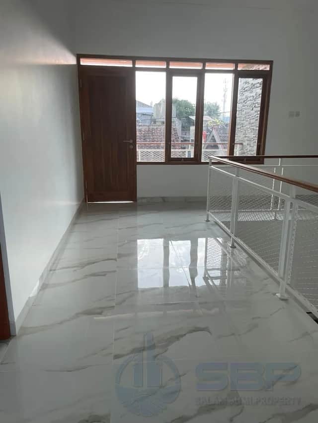 Rumah Mewah Smarthome 2 Lantai di Jantung Kota Jogja - Dekat Balaikota dan Malioboro! foto 2