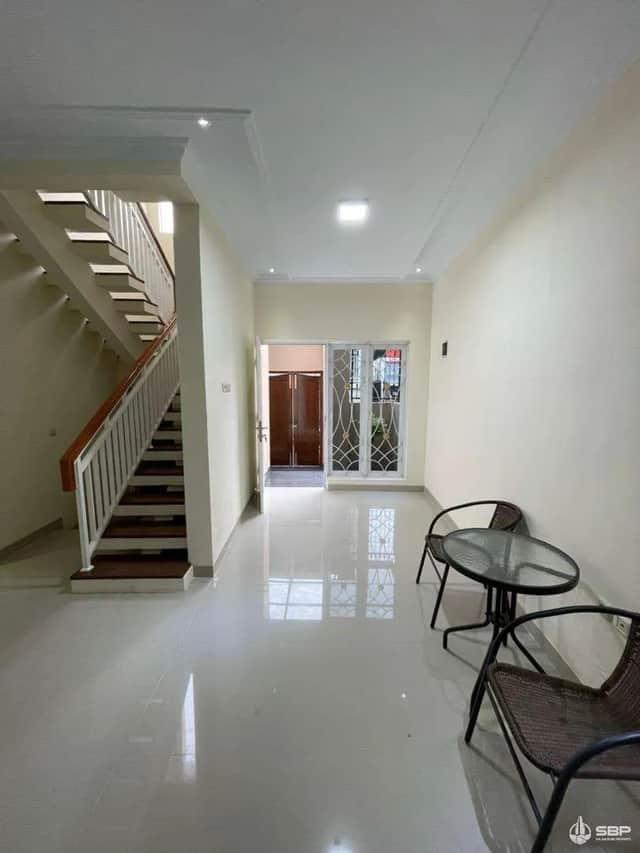 Rumah Cantik Baru di Perumahan Grand Ambarukmo, Strategis dan Nyaman! foto 3