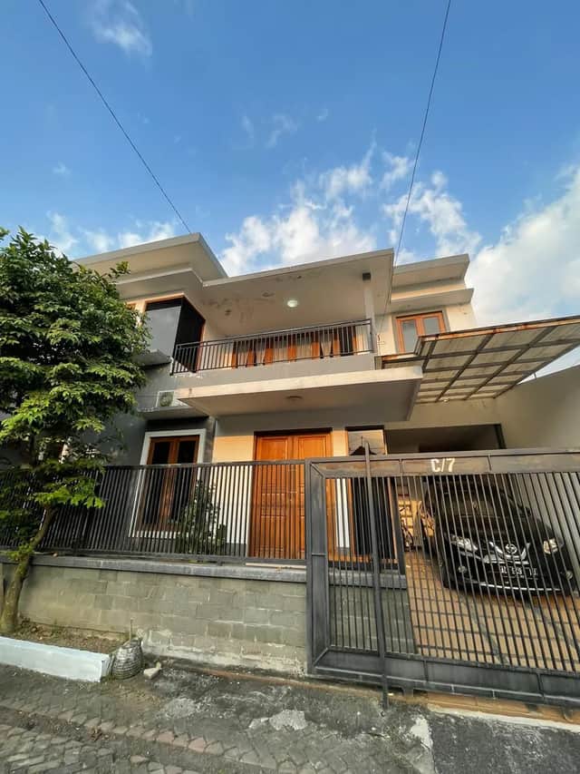Rumah Cantik di Komplek Perum Plemburan, Dekat UGM