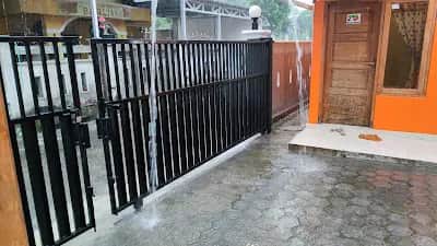 Kost Putri Aktif 9 Kamar Tanah Luas Full Perabot Jl Kaliurang KM 14 Dekat UII foto 5