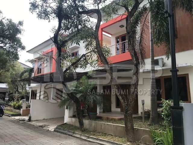 Rumah Mewah 2in1 di Perumahan Pondok Permai, Jl. Kaliurang Km 8,5 Utara UGM!