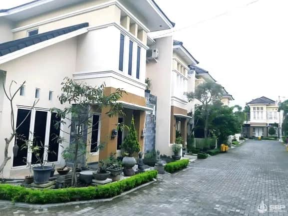 Rumah Mewah Cantik Minimalis 2 Lantai dalam Perum Condongcatur foto 2