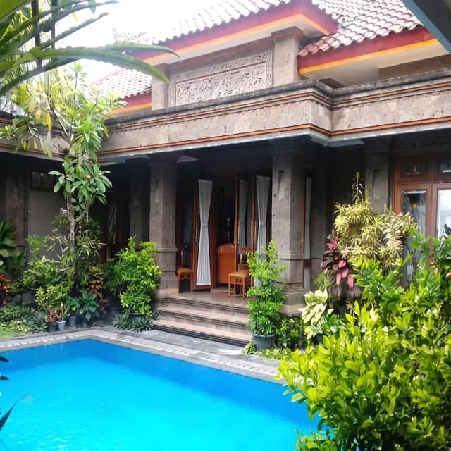 Rumah Termewah Desain Bali di Tengah Kota Jogja, Dekat Balaikota - Strategis dan Mewah!