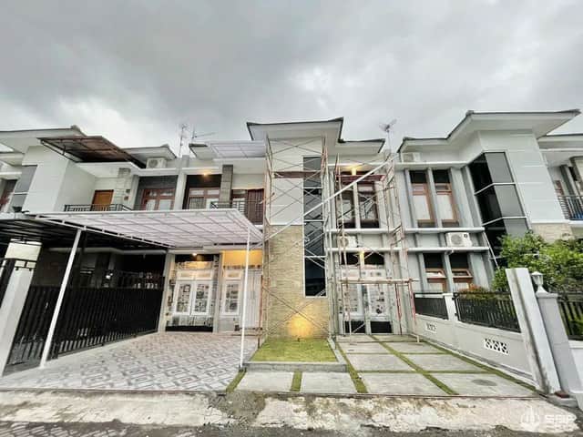 Rumah Cantik Baru Cluster Monjali Dekat UGM, Hyatt, Al-Azhar