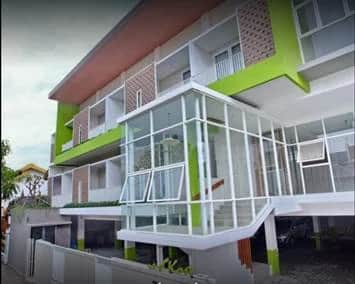 Kost Eksklusif 22 Kamar Fasilitas Hotel, Dekat Ambarukmo Plaza — Parkir Luas, Area Strategis