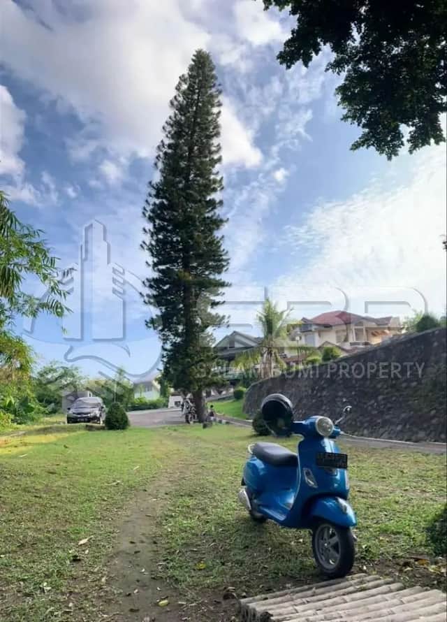 Rumah Megah di Perumahan Dekat Hartono Mall, Condongcatur - Kesempatan Emas! foto 2