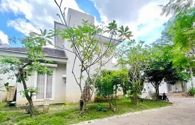 Rumah Mewah di Perumahan Green Hills, Ngaglik, Sleman - Dekat Segala Akses! foto 3