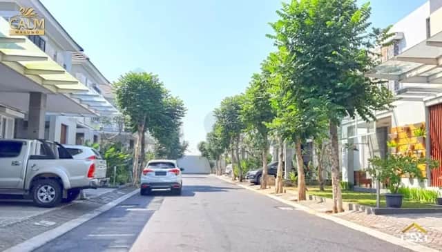 Rumah Mewah di Cluster Maguwo FULL FURNISHED dengan Sistem One Gateway! foto 3