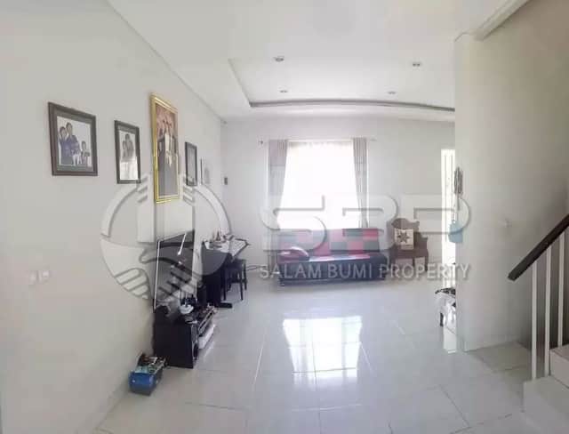 Rumah Cantik 2 Lantai di Perum Elite Greenhills, Jl. Kaliurang km 9 foto 4