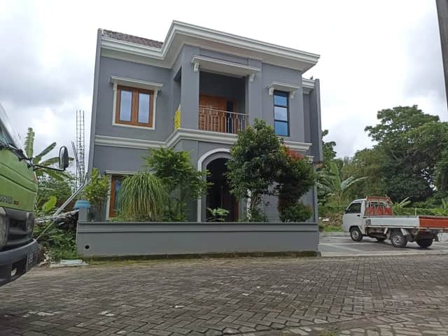Rumah Cantik Luas 256 m² di Perum Jl. Kaliurang Km 9