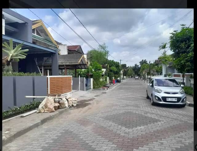 Rumah Mewah Berkolam Renang di Perumahan Condongcatur, Sleman — Hunian Impian Dekat UPN! foto 3