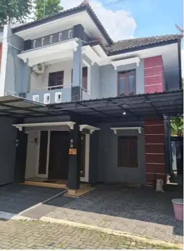 Rumah Cantik 2 Lantai di Cluster Condongcatur Utara - Dekat Terminal Condongcatur
