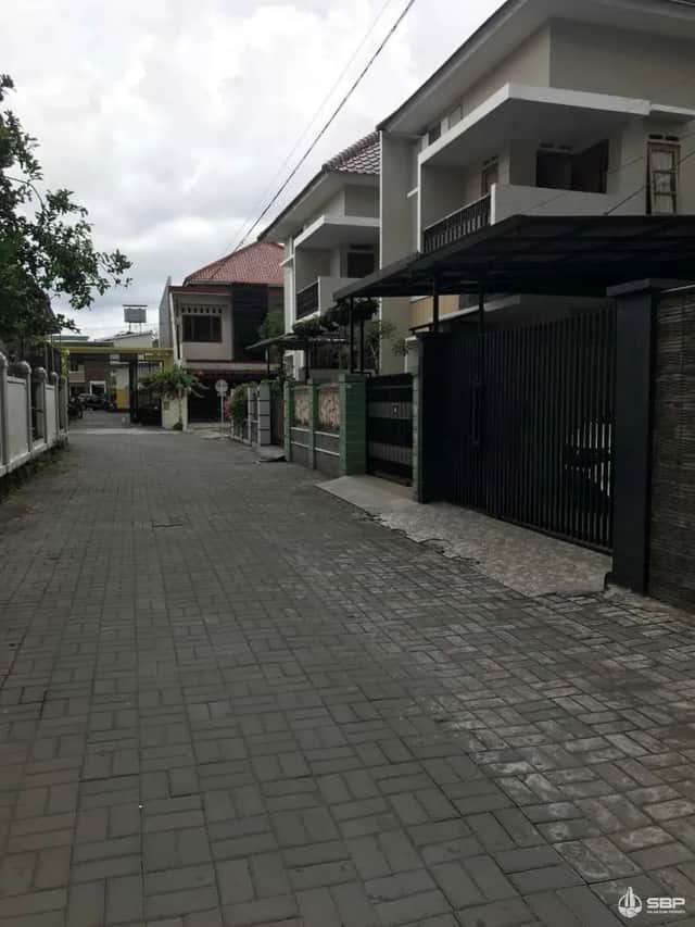 Rumah Mewah Minimalis Modern di Seturan, Dekat Ambarukmo Plaza dan UPN foto 2