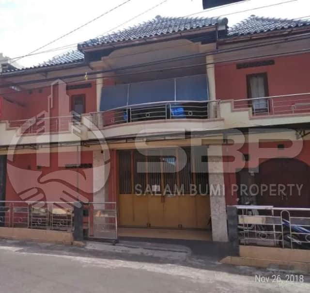 Kost 18 Kamar Hanya Selangkah ke UMY - Strategis dan Nyaman!