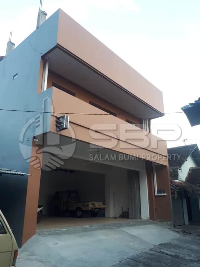 Kost Eksklusif 12 Kamar Baru Dekat Ambarukmo Plaza, RS Hardjolukito - Investasi Menjanjikan!