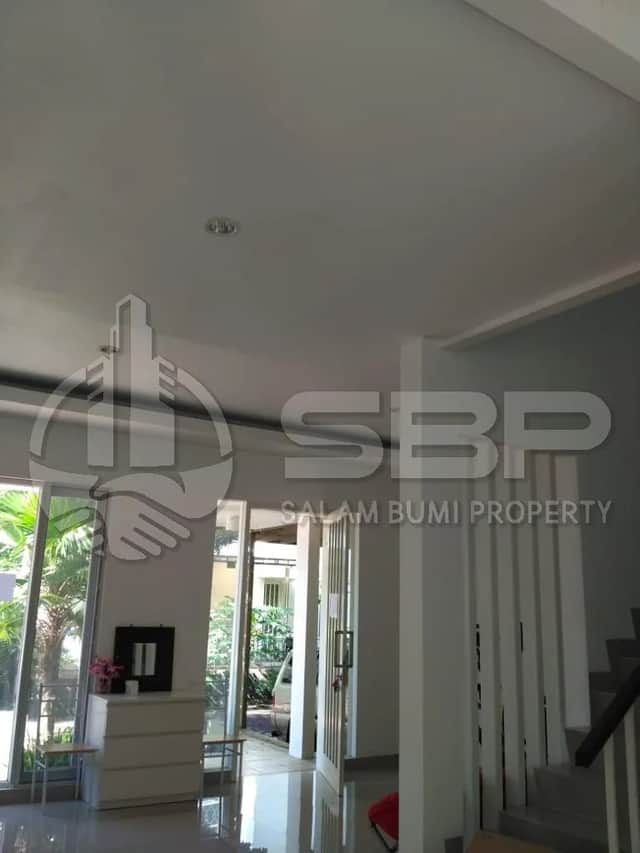Rumah Mewah di Perum Elite Greenhills, Jl. Palagan Km 9, Utara Hyatt UGM foto 3