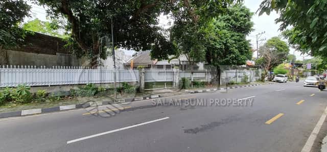 Turun Harga! Dari 5M Menjadi 4,5M Nego - Rumah Besar di Jl. Veteran, Cocok untuk Kantor foto 4