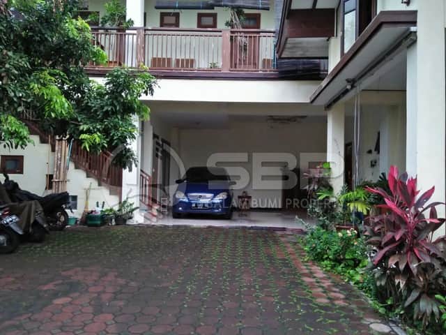 Rumah Megah Strategis di Condongcatur - Homestay Dekat POLDA DIY