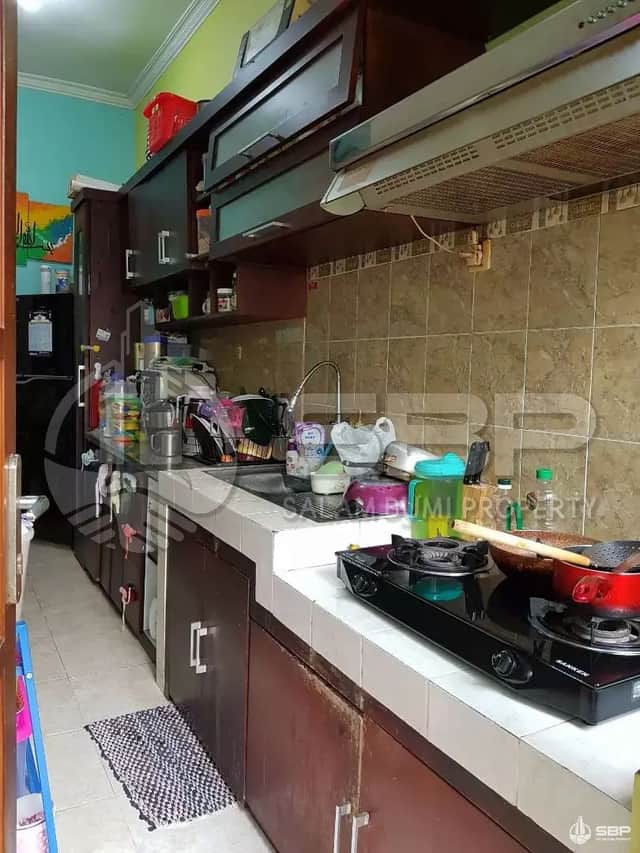 Rumah Strategis 2 Lantai di Kaliurang, Dekat UGM - Dijual 1,45M foto 4