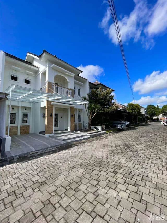 Rumah Modern 2 Lantai Baru di Condongcatur, Dekat Hartono Mall!