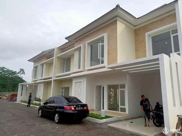 Rumah Cantik 2 Lantai di Perum Jl. Palagan Barat Hyatt foto 2