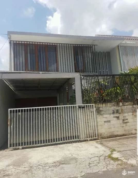 Rumah Cantik Mewah di Jl. Kaliurang Km 10 - Dekat Pasar Gentan dan UGM!
