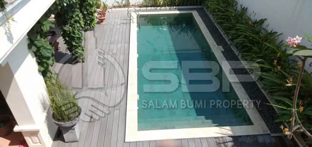 Rumah Mewah dengan Kolam Renang Dekat Sleman City Hall, Denggung foto 3
