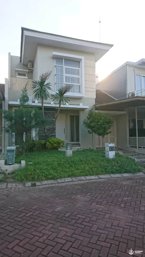 Best Deal Rumah Mewah di Perum Elite Greenhills - Harga Dibawah Pasar! foto 2