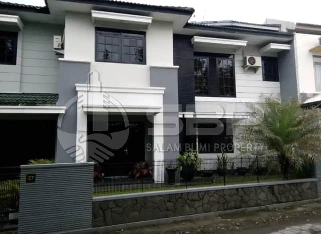 Rumah Cantik Dekat Lapangan Sidoarum, Barat Tugu Jogja di Jl. Godean!