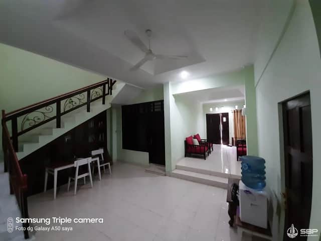 Rumah Mewah Full Furnished di Lokasi Premium Yogyakarta! foto 2