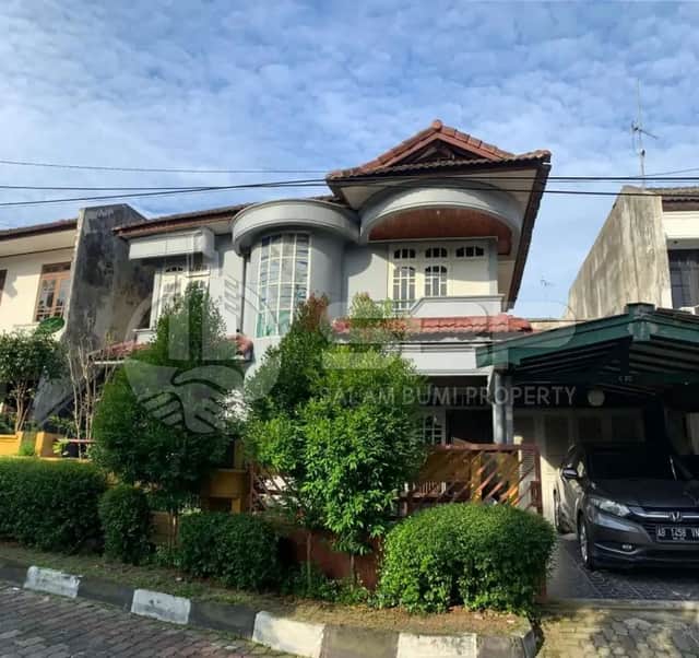 Rumah Megah di Perumahan Dekat Hartono Mall, Condongcatur - Kesempatan Emas!