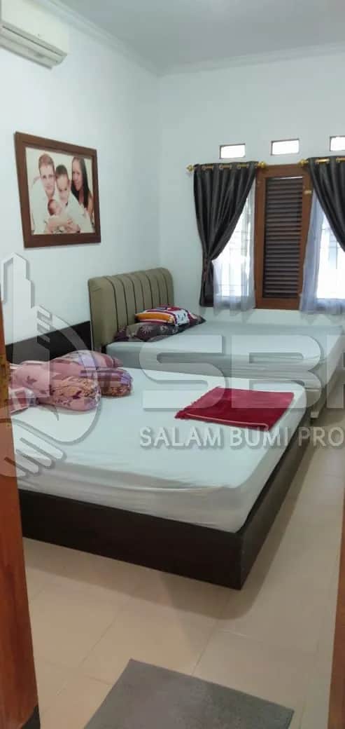 Rumah Mewah dengan Kolam Renang Dekat Sleman City Hall, Denggung foto 2