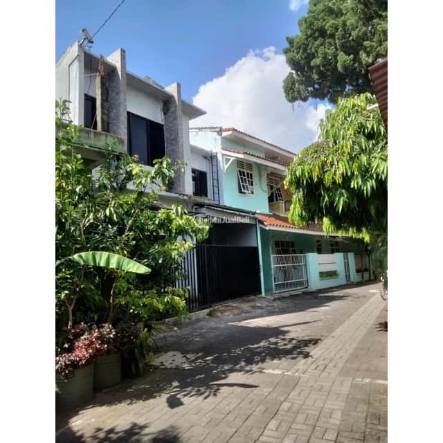 Rumah Cantik 2 Lantai Strategis Dekat UGM di Jl. Kaliurang KM 6 - Kesempatan Emas! foto 4