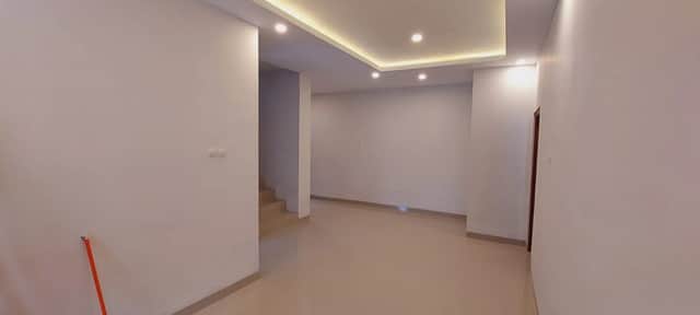 Rumah Mewah Modern Minimalis Strategis Dekat UPN Seturan - Turun Harga! foto 4