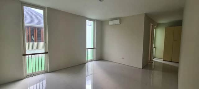 Rumah Mewah dalam Perumahan Elite Citrasun Garden, Ciputra - Siap Huni! foto 2