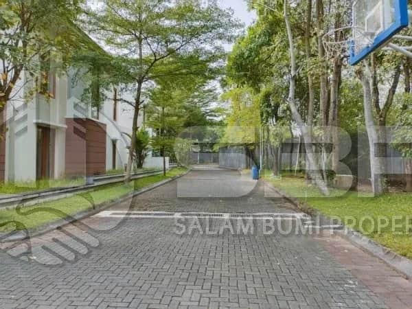 Rumah TerMewah di Perum Elite Bale Mulia + Private Pool, Tropis Adem, Semi Furnish foto 5