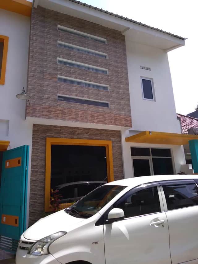 Rumah Induk + Kost 21 Kamar Strategis di Jl. Kaliurang KM 13 Dekat UII — Kesempatan Emas!